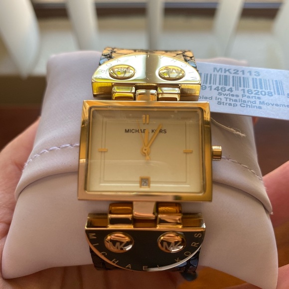 Michael Kors watch - Picture 3 of 5